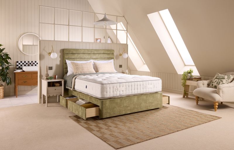 Harrison Spinks Jade 10000 Divan